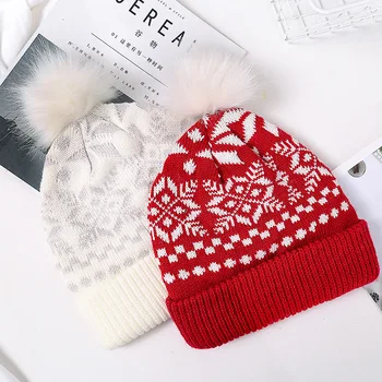 Kış Noel Serisi Kar Tanesi Geyik Örme Kap kadın Kürk Topu Sıcak Yün Bere şapka Saçak Olmadan Kız Bonnets kadınlar İçin