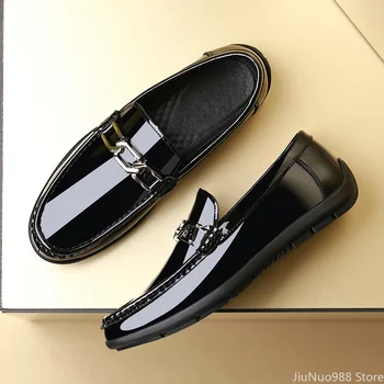 High End Erkek Hakiki Deri rahat ayakkabılar Adam için Rahat Yumuşak Patent deri ayakkabı Tasarımcısı Parti Serin Slip-on Loafer'lar