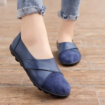 Yaz 2022 Yeni Moda Kadın Sandalet kadın Flats Ayakkabı Kadın Yumuşak Hakiki Deri Büyük Boy Tekne Ayakkabı Bayan ayakkabıları kadınlar için