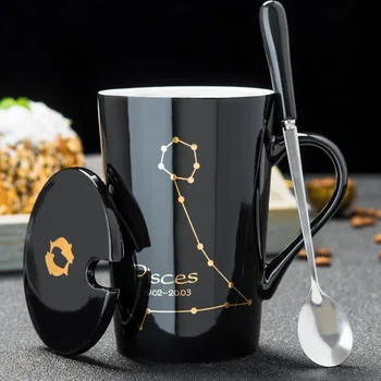 2022 Yeni Seramik Kupalar 12 Takımyıldızları Yaratıcı kaşıklı kupalar Kapaklı Siyah ve Altın Porselen Zodyak Süt Kahve Fincanı Hediye
