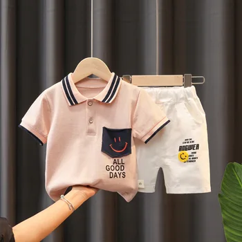 2022 Yaz Erkek Kısa Kollu Seti Yakışıklı Erkek Bebek Ünlü C Gülen Yüz Nakış Çocuk Üstleri + Şort Takım Elbise Çocuk Giysileri