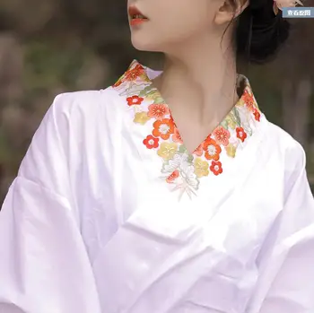 Kimono Astar İle Japon Bornoz İçinde, Beyaz Pamuk Tüy Örgü, Yaka Çekirdek İle