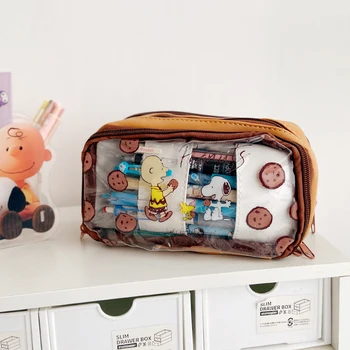 Snoopy Karikatür Büyük Kapasiteli Pvc Kalem Kutusu kırtasiye malzemesi saklama çantası Kawaii Anime Taşınabilir Üç Katmanlı Fermuarlı Kozmetik Çantası