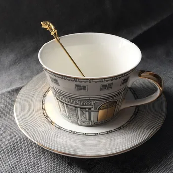 Çay bardağı İskandinav Kemik Altın Pencere Retro Kuğu Kale Klasik Rüzgar Kahve Fincanı Ev Dekorasyon (içermez kaşık)